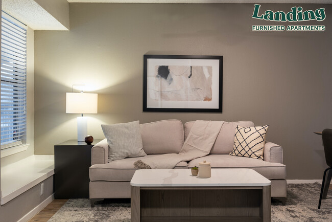 Foto del edificio - 5200 N Lamar Blvd