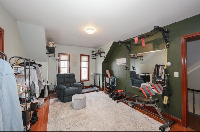 Foto del edificio - 331 E High St