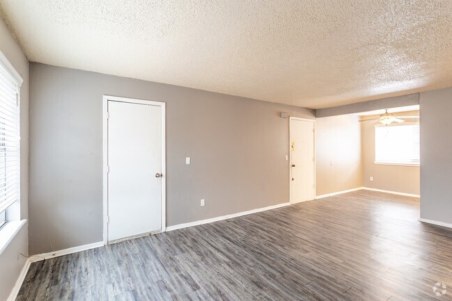 Heights On 44 Apartments Oklahoma City Ok Apartments Com