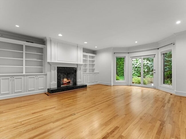 Building Photo - 5A Valley Rd