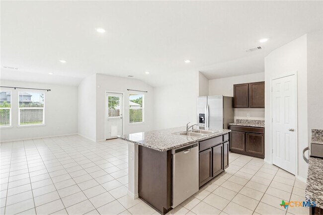 Foto del edificio - 9505 Kensley Rose Dr
