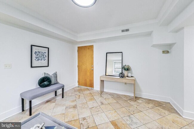 Foto del edificio - 2615 4th St NE