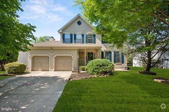 Building Photo - 133 Europa Blvd