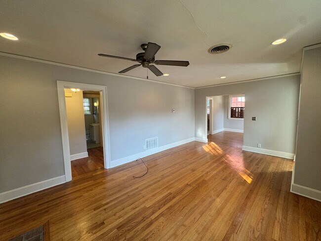 Foto del edificio - Adorable Home