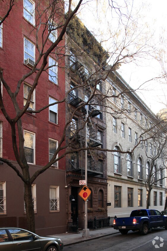 Foto del edificio - 177 Waverly Pl