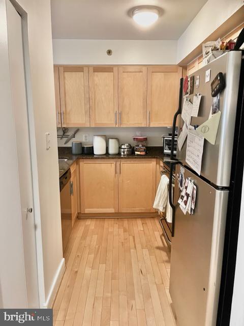 Foto principal - 7500 Woodmont Ave