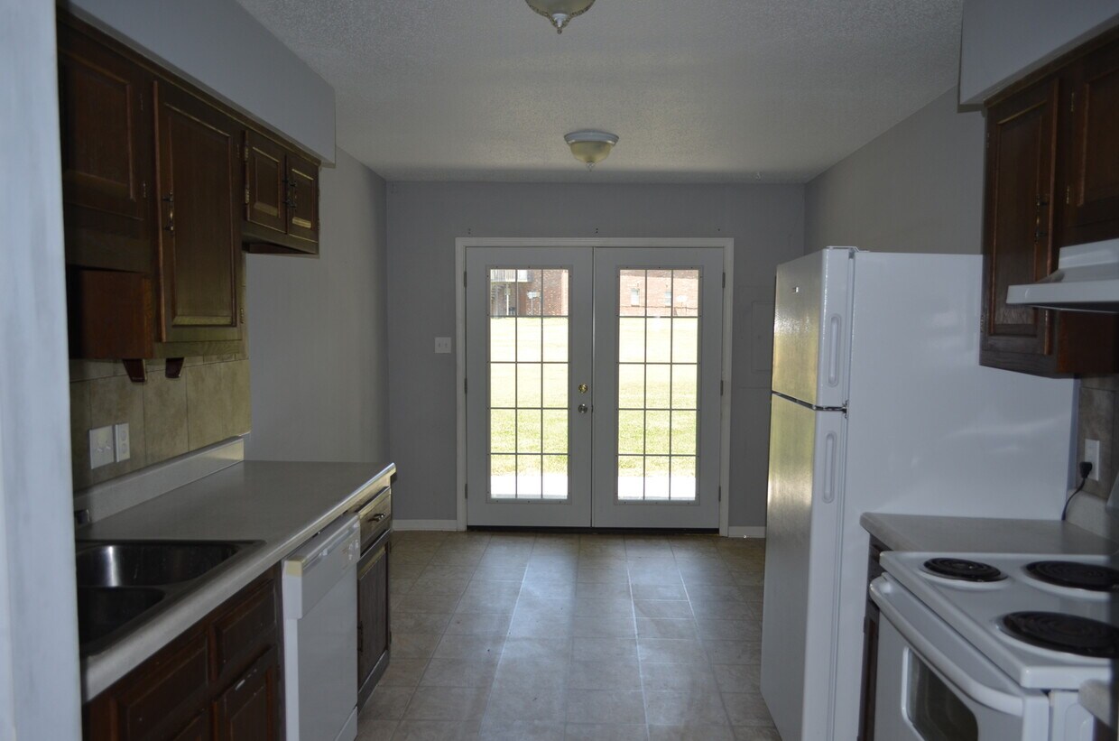 Foto del edificio - 201-203-203 Maple Grove Way