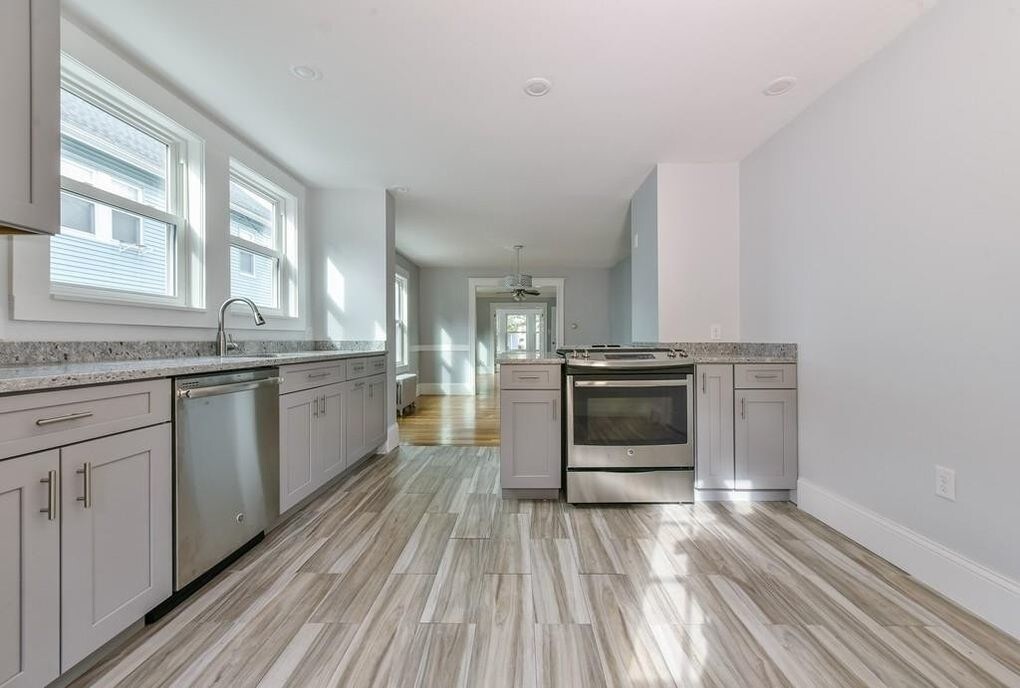 Kitchen - 41 Glenwood Rd