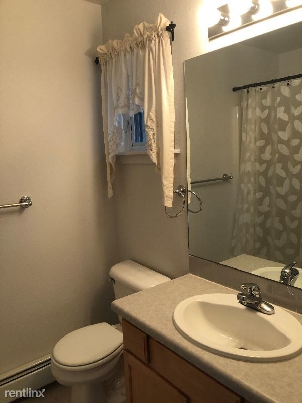 Building Photo - 3 br, 2.5 bath Townhome - 3462 Sunburst Ct