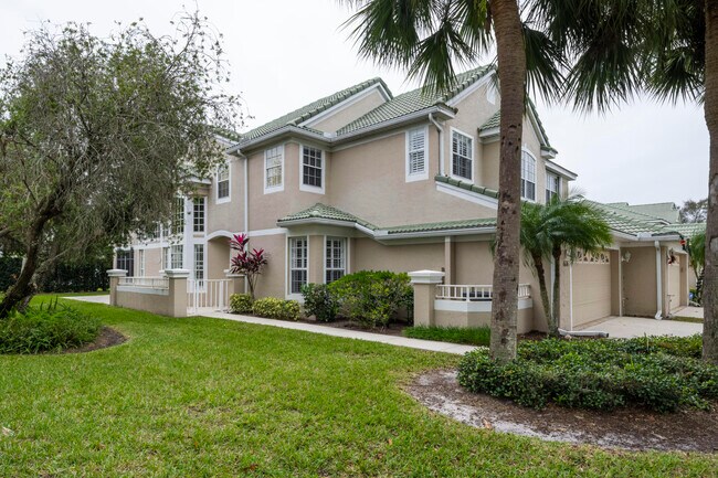 Building Photo - 1676 SW Harbour Isles Cir