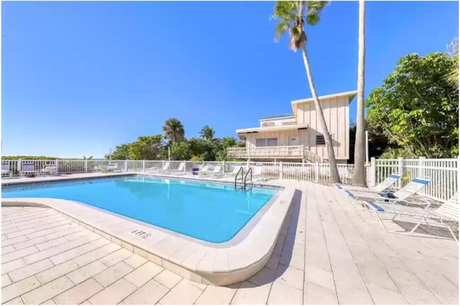 Foto del edificio - 18320 Gulf Blvd