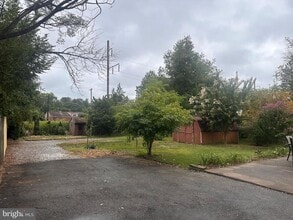 Building Photo - 2720 Haverford Rd