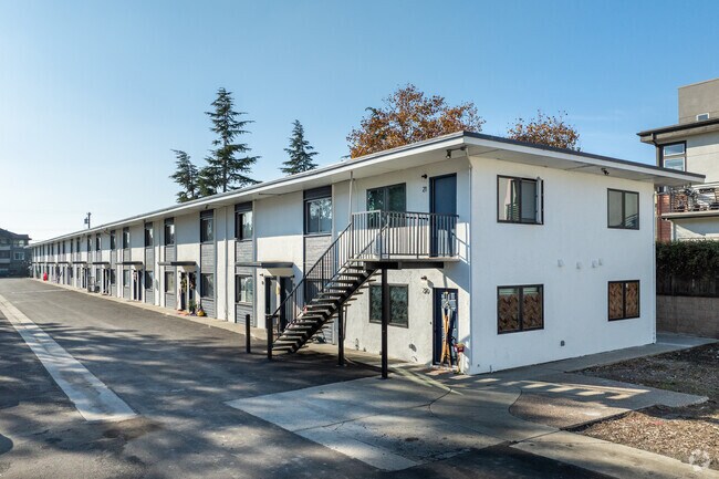 Foto del edificio - Grand at SoHay (Dixon FKA Foothill Townhomes)
