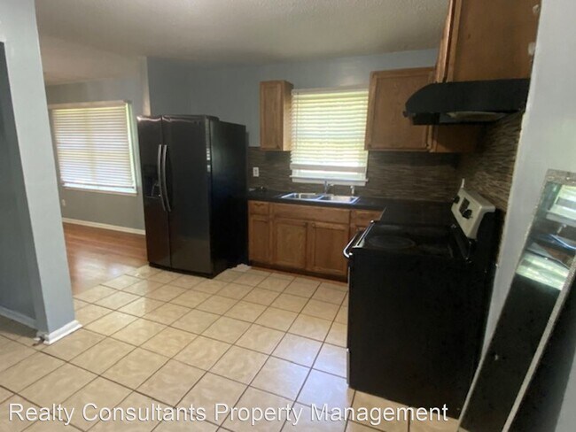 Foto del edificio - 3 br, 1.5 bath House - 4315 Summit Avenue