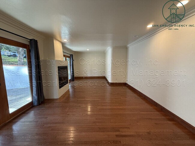 Foto del edificio - Spacious Three Bedroom Spanish Style Home in Upper Pebble Beach