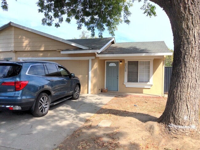 Building Photo - 208 Dorita Way