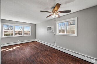 Building Photo - 3948 5th St NE