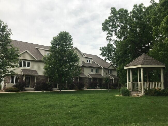 Foto del edificio - 6746 Fairhaven Rd