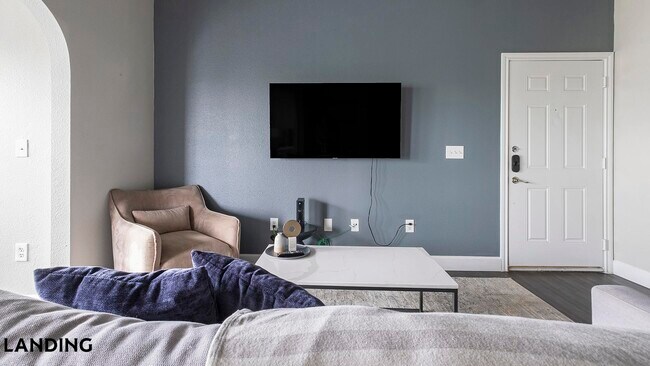 Foto del edificio - 22155 Wildwood Park Rd