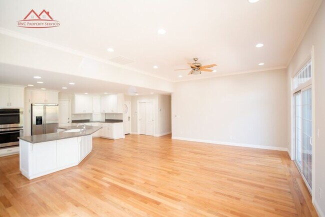 Foto del edificio - 5740 Waltrip Ln