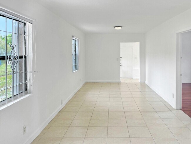 Foto del edificio - 5408 SW 21st St