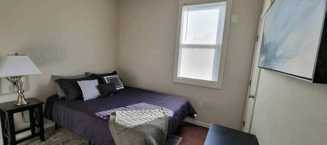 Photo - 2514 S Derbigny St House