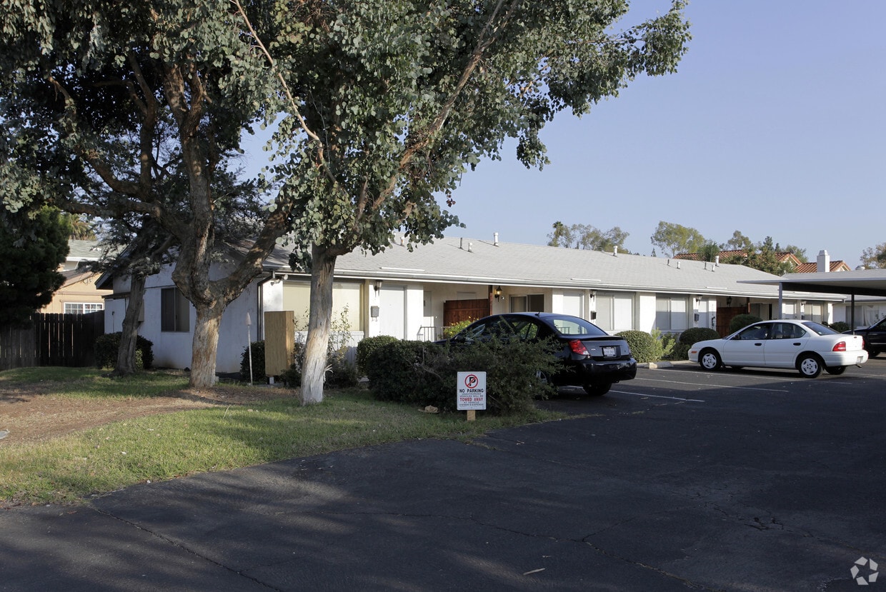 Building Photo - 15th Avenue Apartments