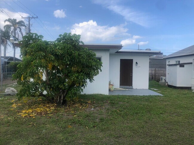 Foto del edificio - 2509 Avenue E