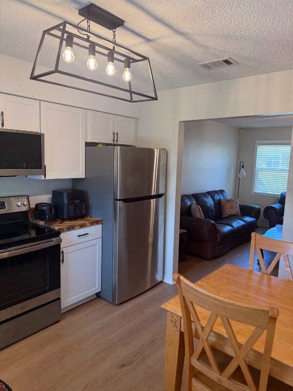 Foto del edificio - 3364 Green Briar Cir