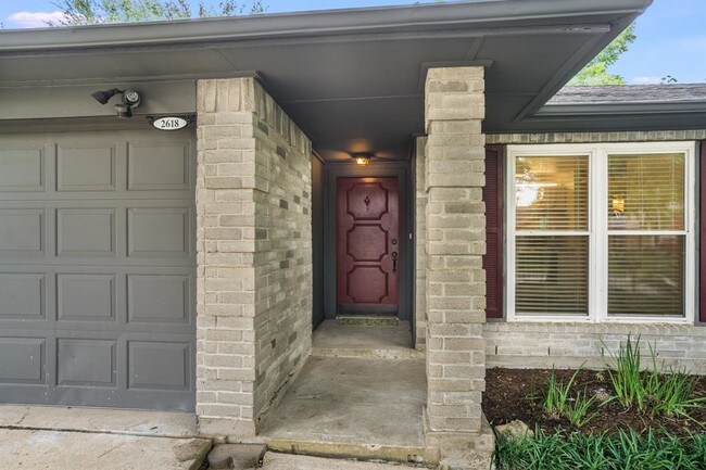 Foto del edificio - 2618 N Brompton Dr