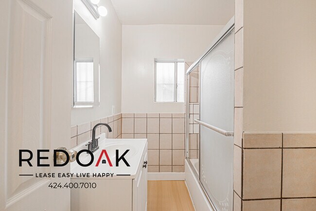 Foto del edificio - 638 E 82nd St