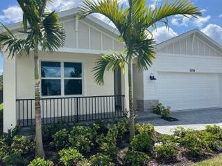 Foto principal - 6784 Cloverdale Ave