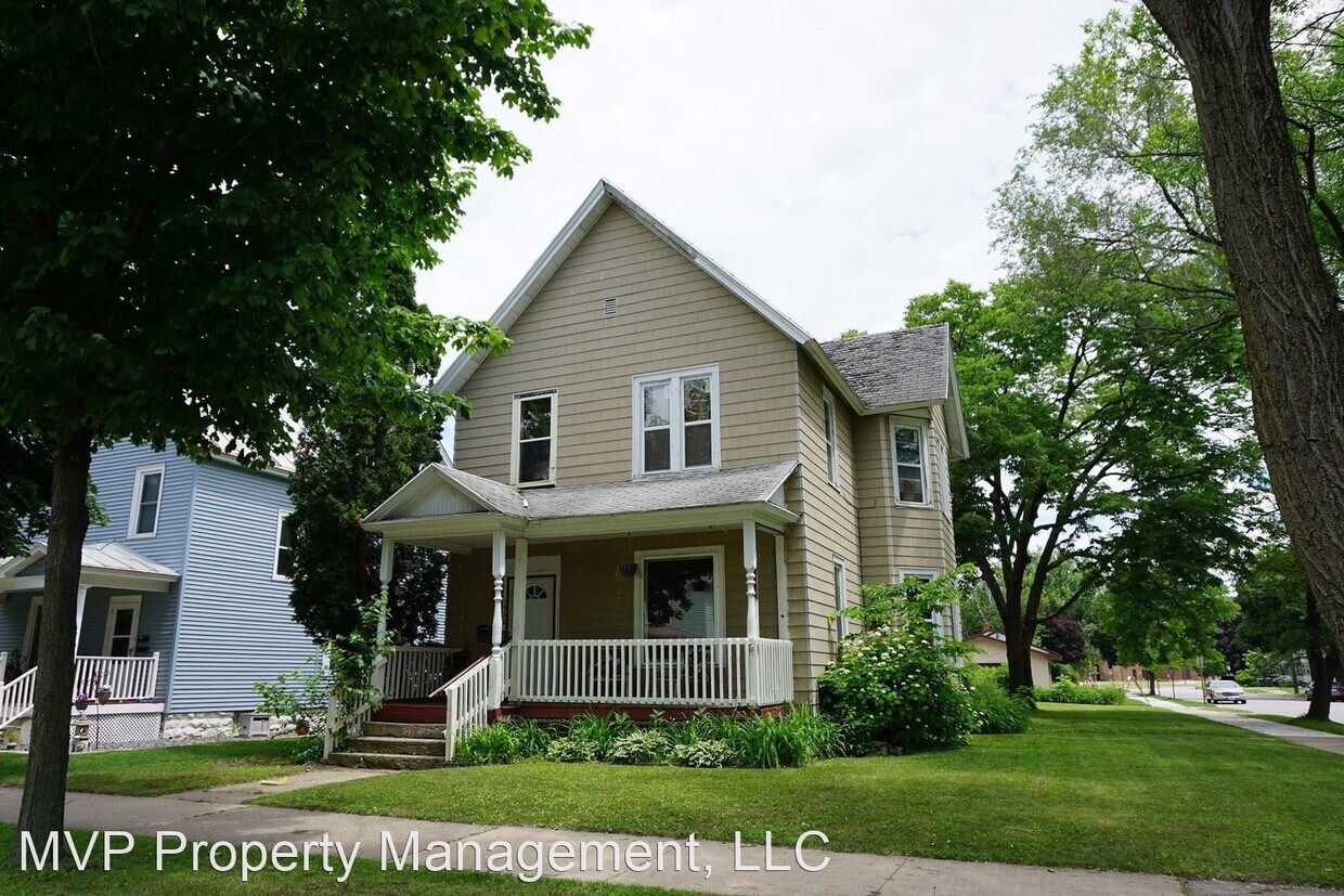 Primary Photo - 5 br, 2 bath House - 1502 Wood St.