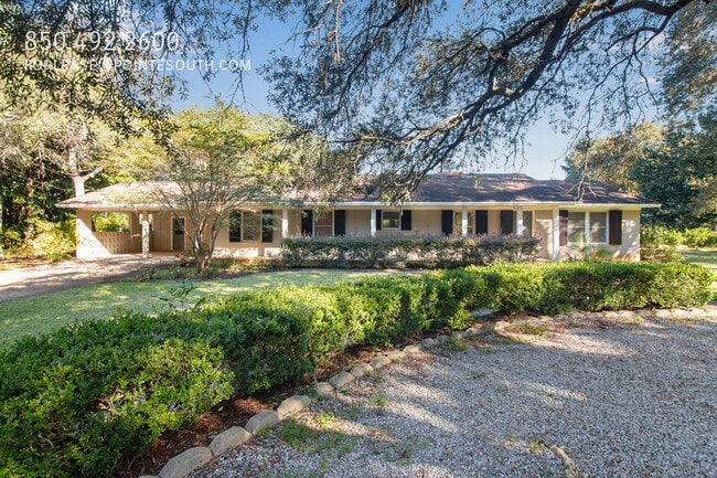 Building Photo - 701 Planet Dr