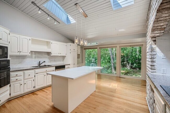 Building Photo - 7708 Gleason Road, Edina, MN, 55439