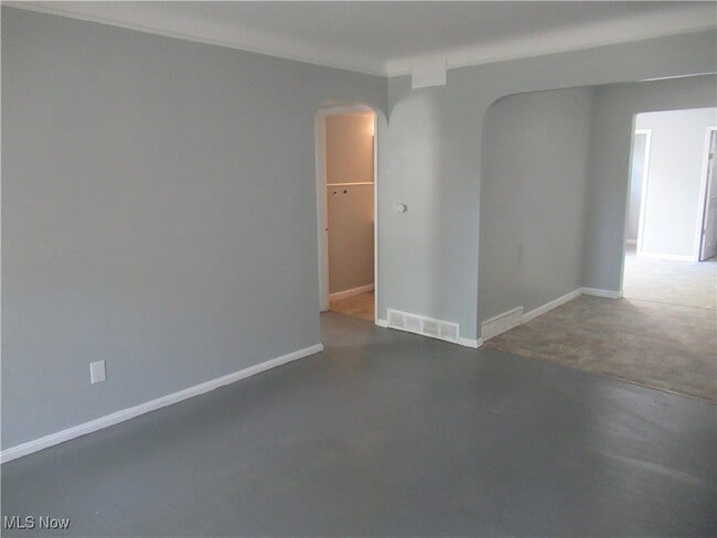 Building Photo - 14314 Viola Ave