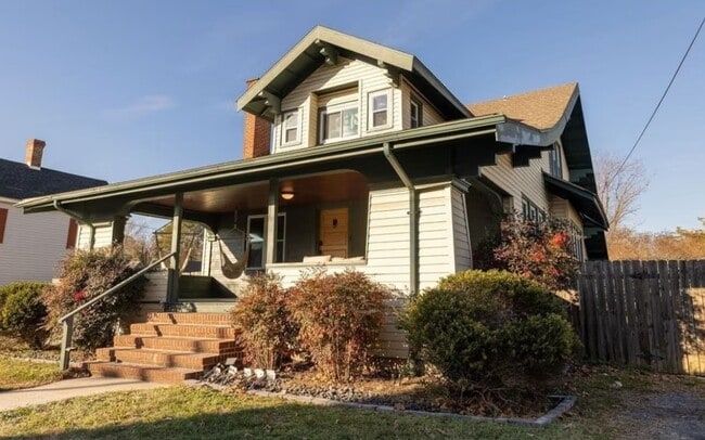 Building Photo - 29332 Maple Ave