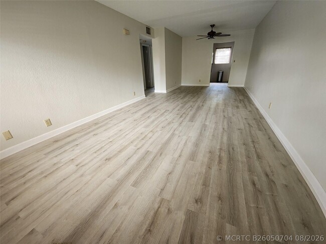 Foto del edificio - 2607 NE 8th Ave