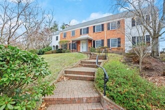 23 Oak St