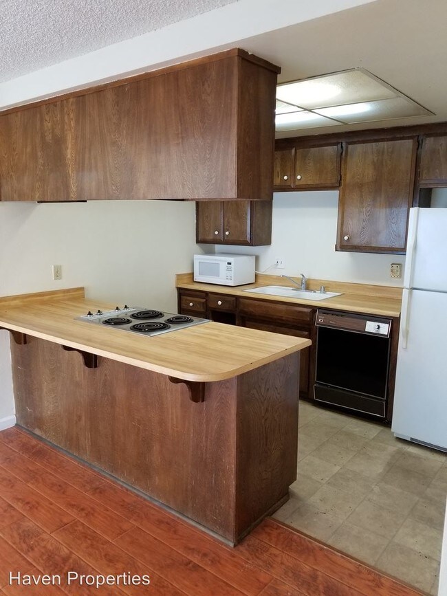 Building Photo - 2860 Cochise Ct