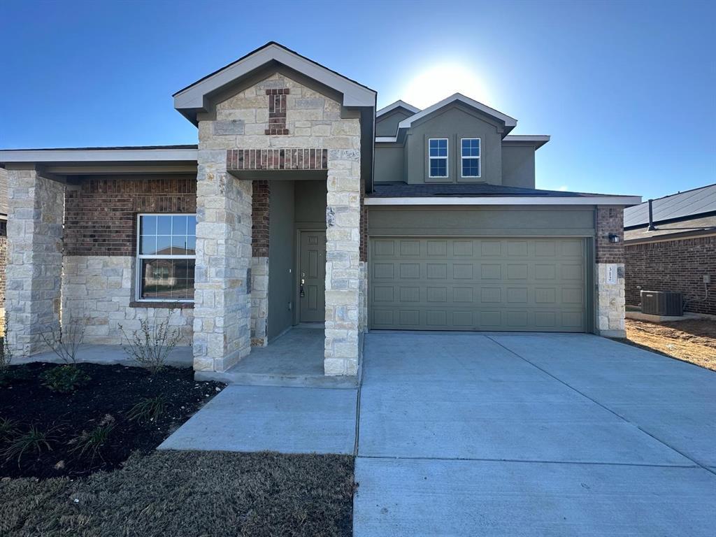 Primary Photo - 312 Sonterra Dr