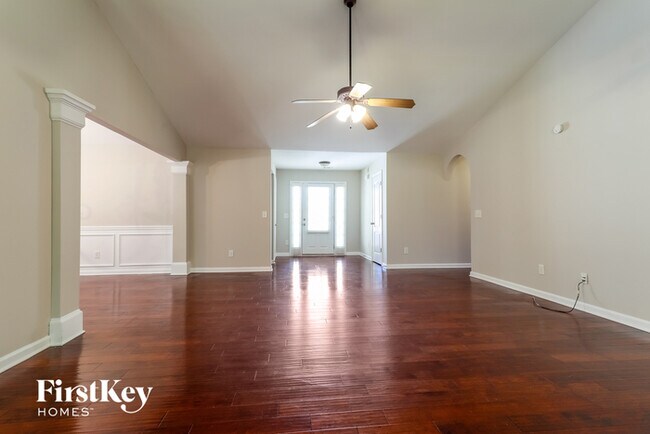 Building Photo - 6712 Carriage Walk Ln