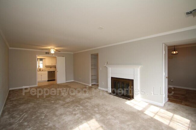 Building Photo - 133 Highridge Dr