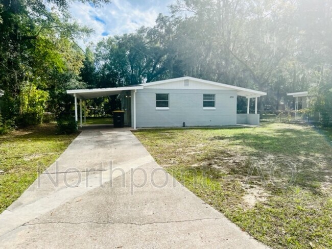 Building Photo - 6994 Miss Muffet Ln S