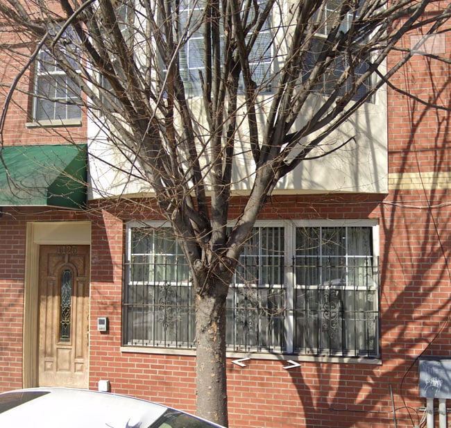 Building Photo - 1125 Hamilton St