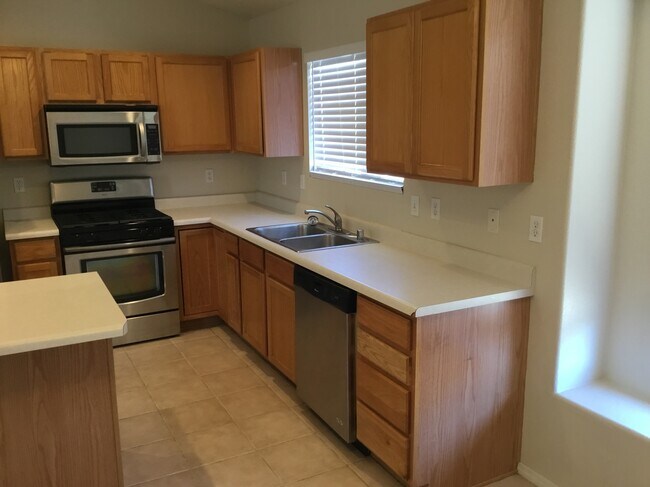 Foto del edificio - 804 Ocate Meadows Dr NE