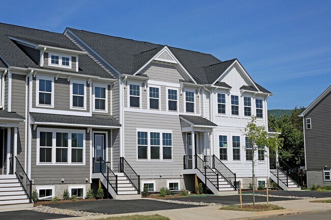 Building Photo - Glenbrook Townhomes & Apartment Homes