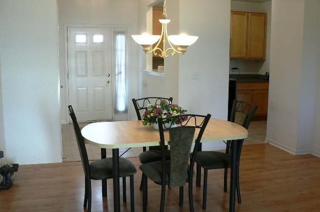 Building Photo - 2853 Falling Waters Dr