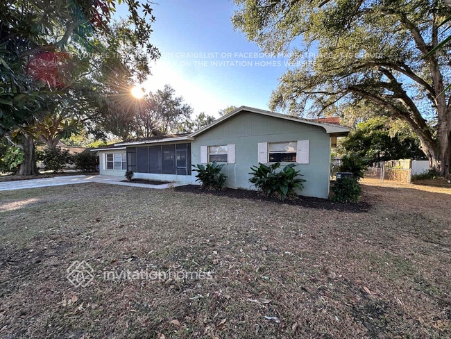 Building Photo - 220 Mary Ellen Ave