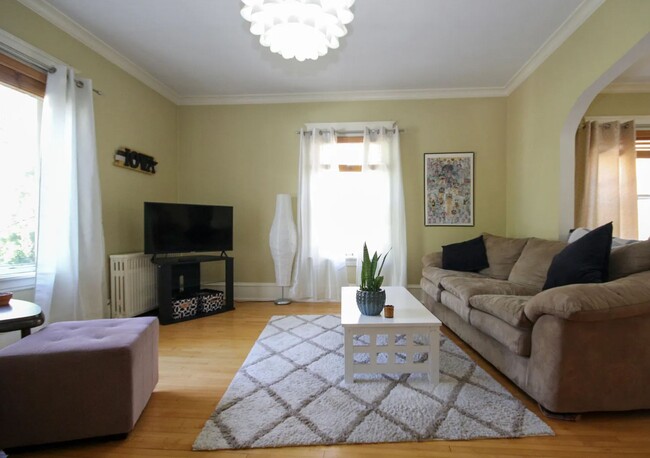 Foto del edificio - 2509 Girard Ave S